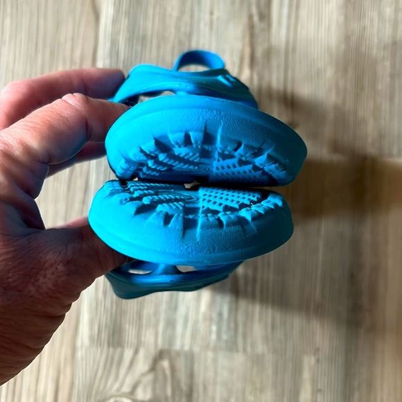 CROCS Blue Child Size 11 Flip Flop Sandals Boy Girl Ankle Strap              O - Picture 9 of 14